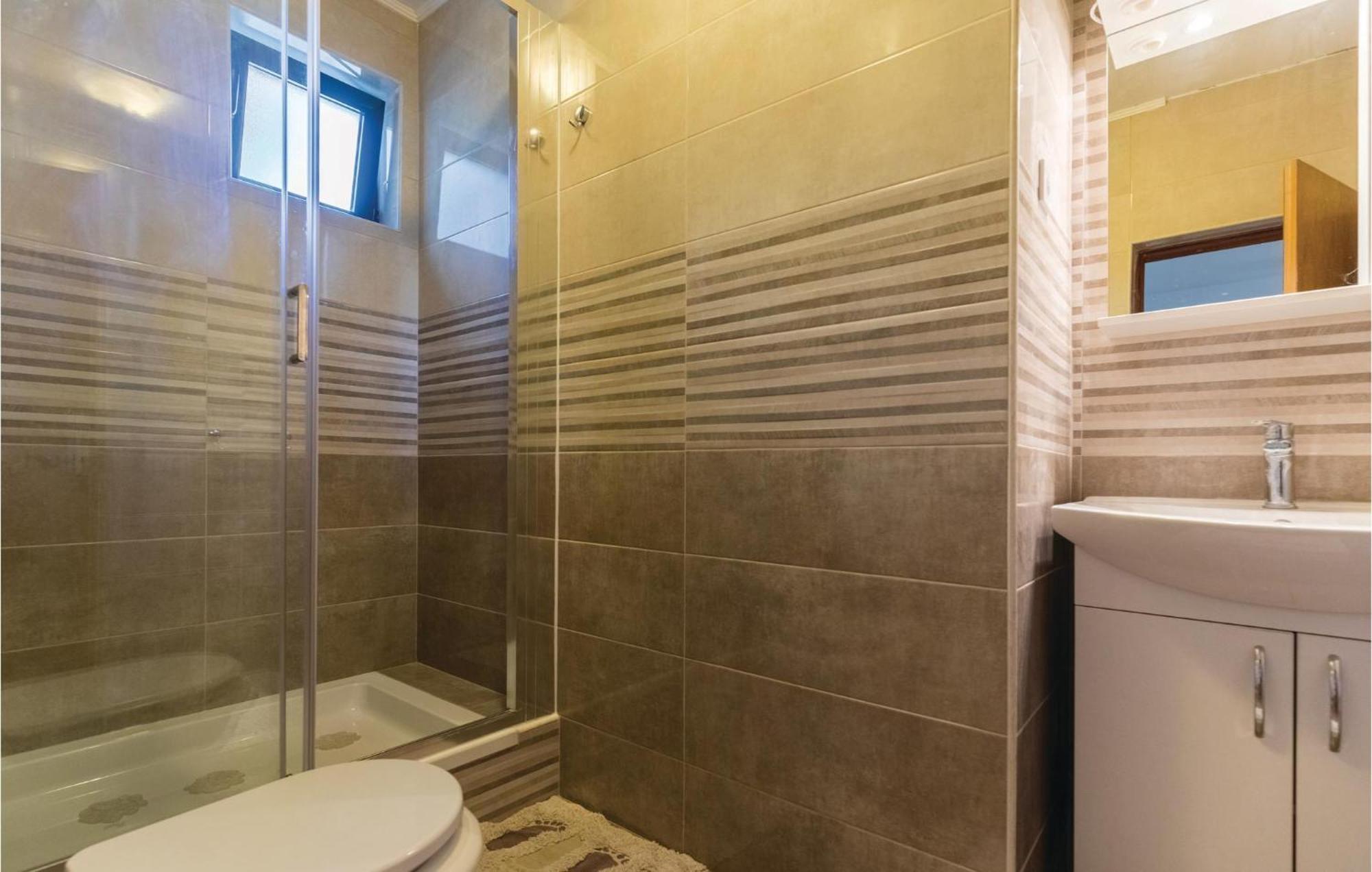 Awesome Apartment In Klek With Kitchen מראה חיצוני תמונה