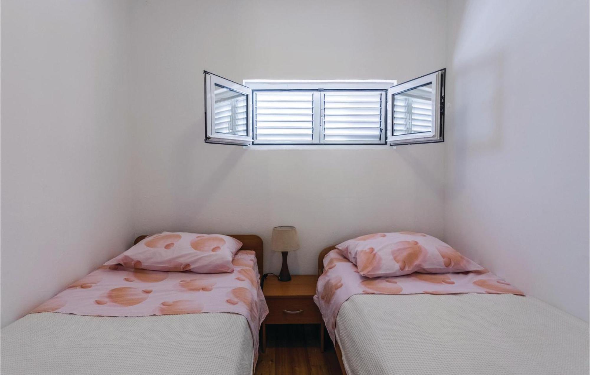 Awesome Apartment In Klek With Kitchen מראה חיצוני תמונה