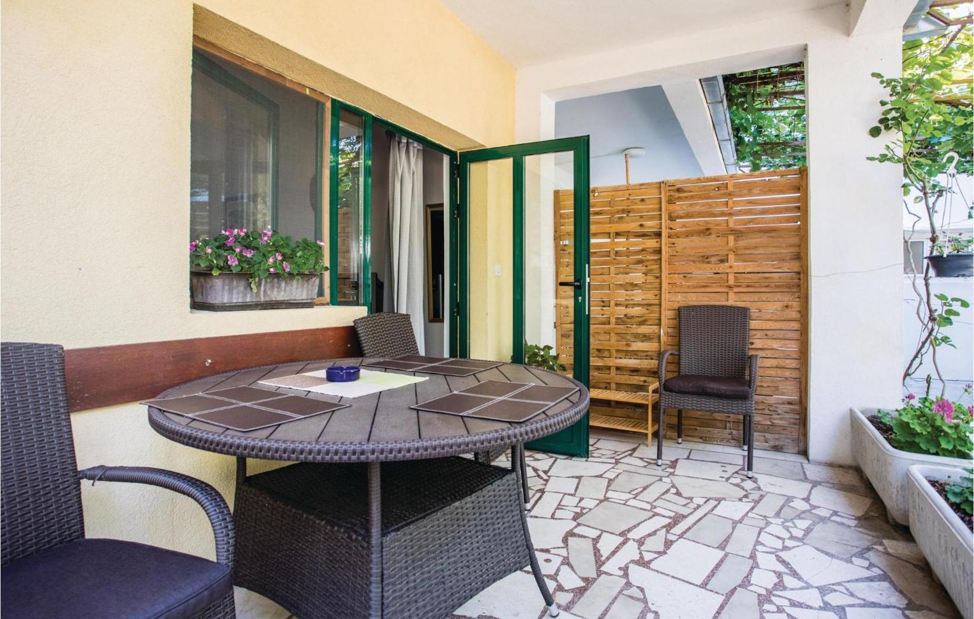 Awesome Apartment In Klek With Kitchen מראה חיצוני תמונה